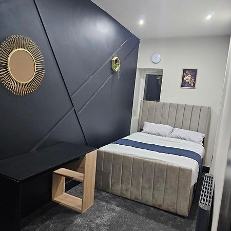 Springwood Villa Huddersfield Eksteriør bilde